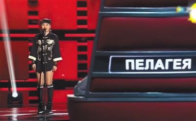 杨歌参加“俄罗斯好声音”，演唱Beatles的代表作《Come together》获得俄罗斯著名男歌手季玛·比兰肯定。受访者供图